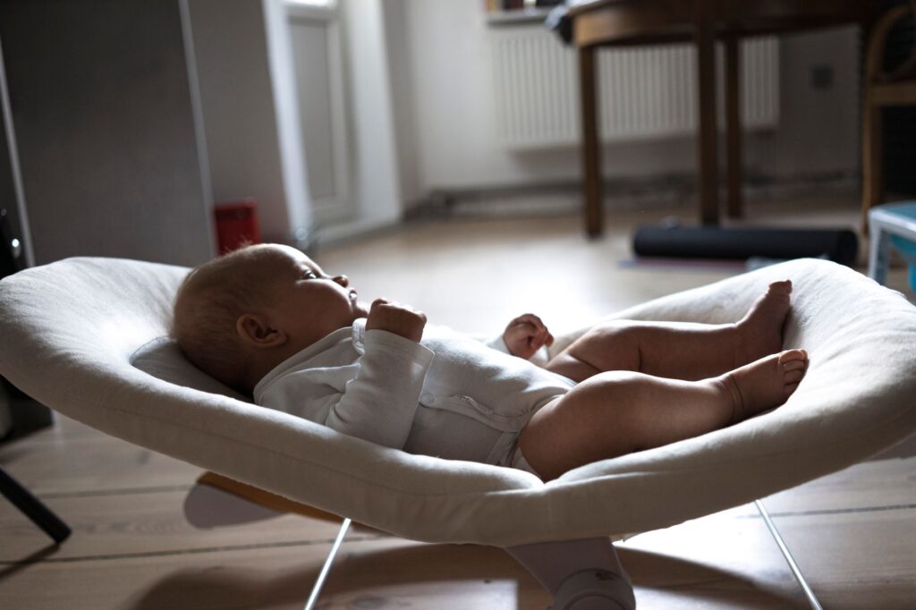 Babyudstyr du aldrig køber brugt – og hvorfor du faktisk burde overveje det